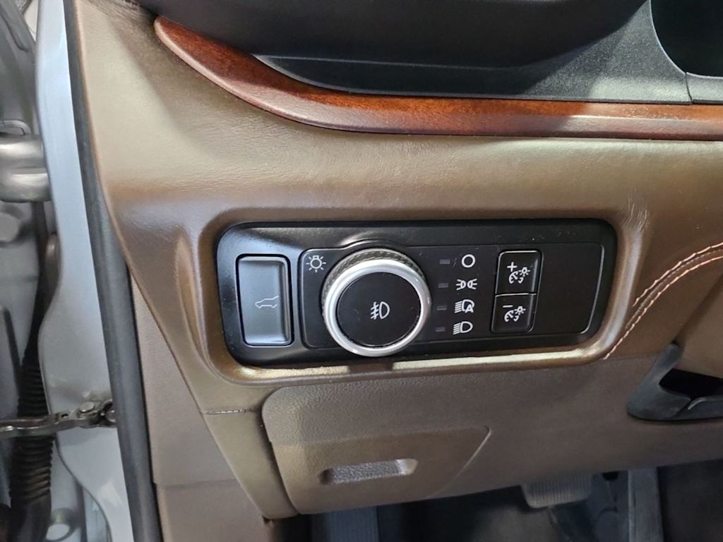 Thumbnail: 2024 Ford Explorer - 30