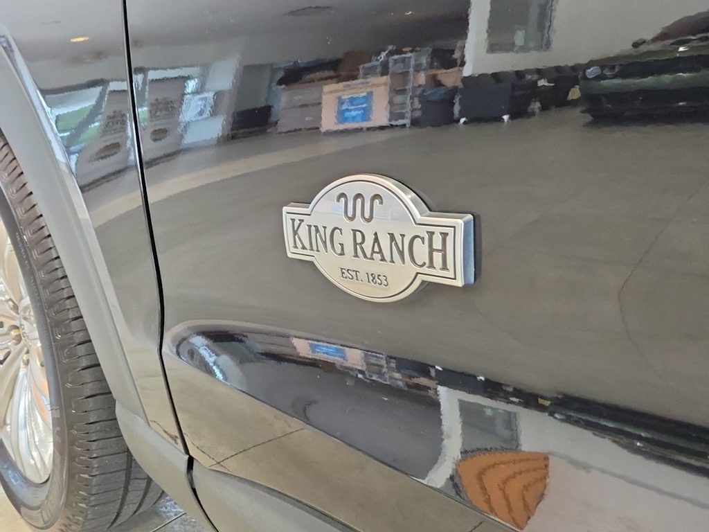 Thumbnail: 2022 Ford Explorer - 7