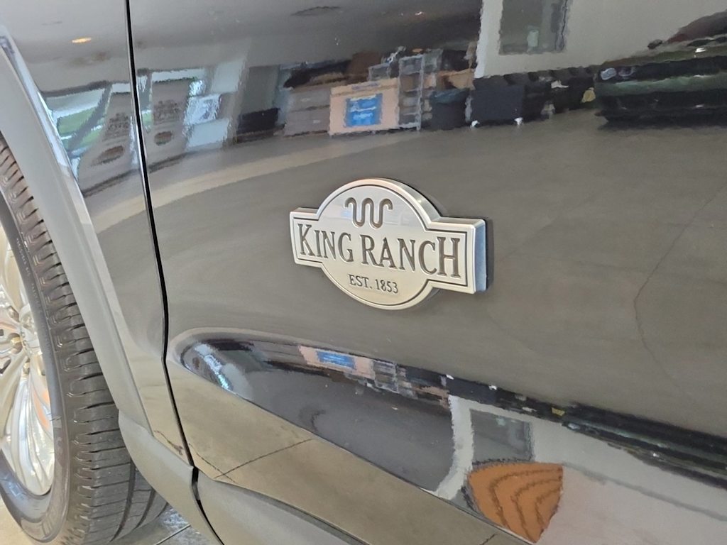 Thumbnail: 2022 Ford Explorer - 7