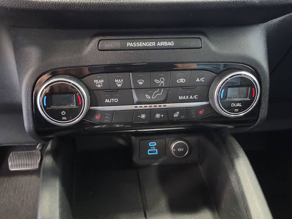 Thumbnail: 2021 Ford Escape - 24