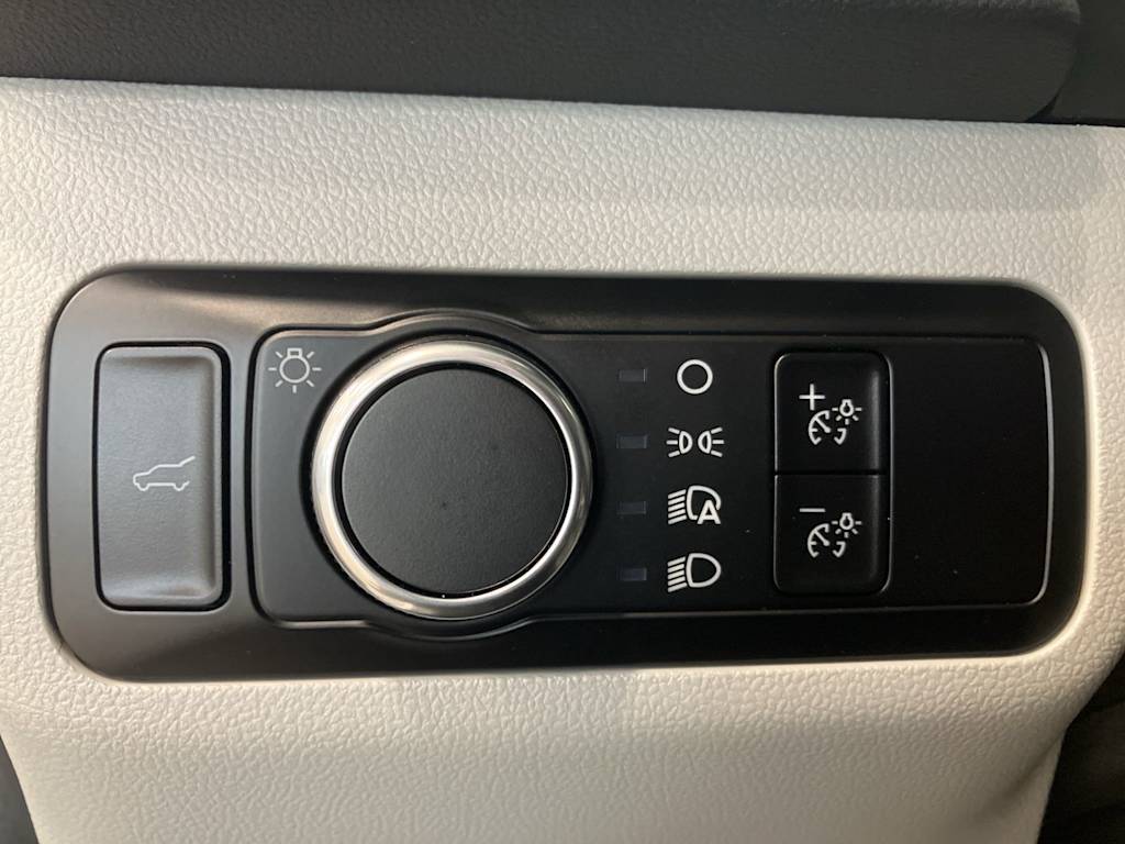 Thumbnail: 2023 Ford Escape - 20