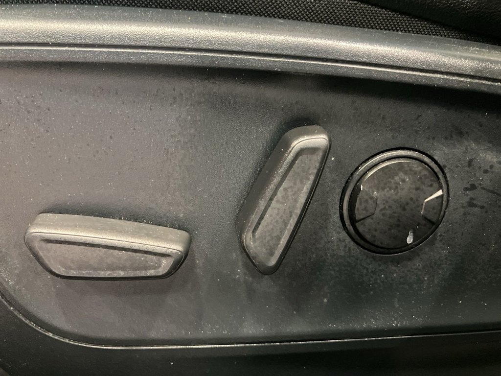 Thumbnail: 2021 Ford Escape - 19