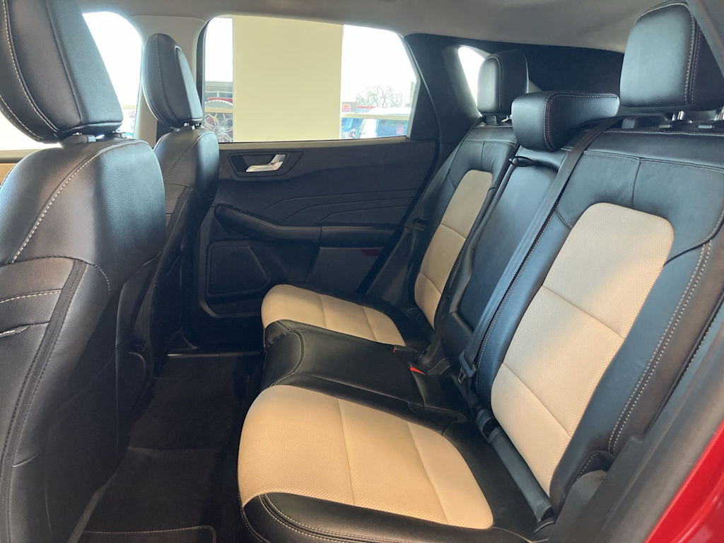 Thumbnail: 2021 Ford Escape - 11