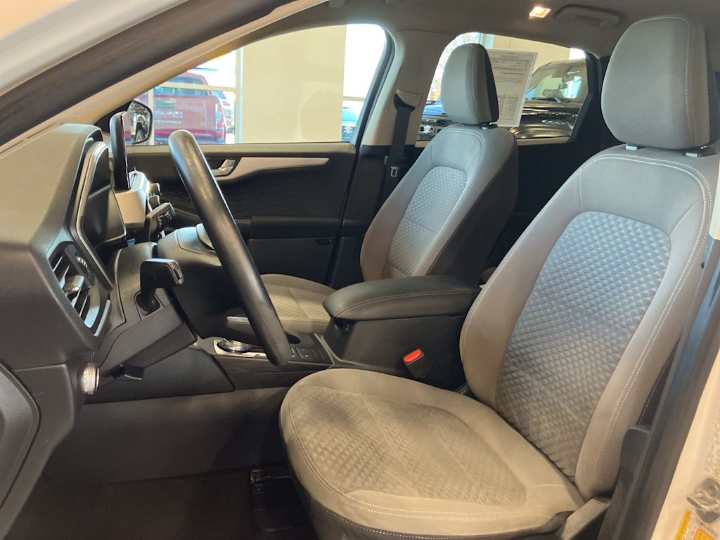 Thumbnail: 2020 Ford Escape - 10