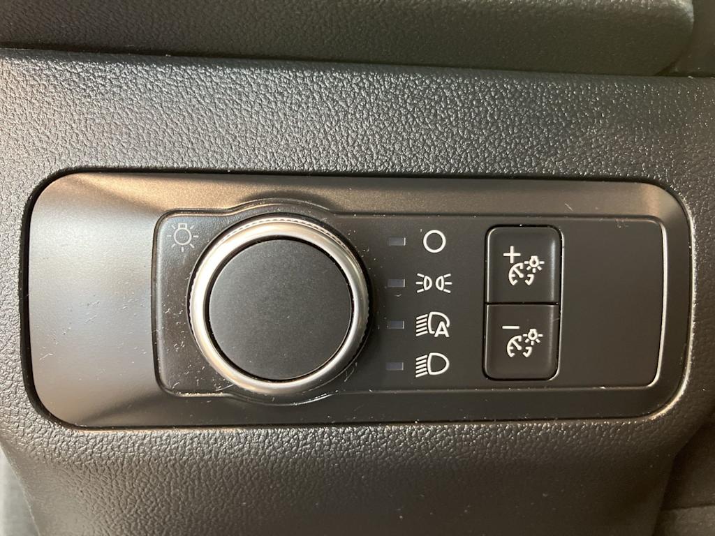 Thumbnail: 2020 Ford Escape - 20