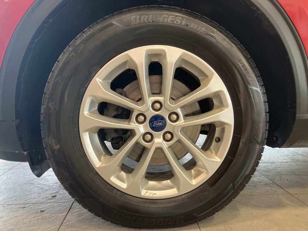 Thumbnail: 2022 Ford Escape - 8