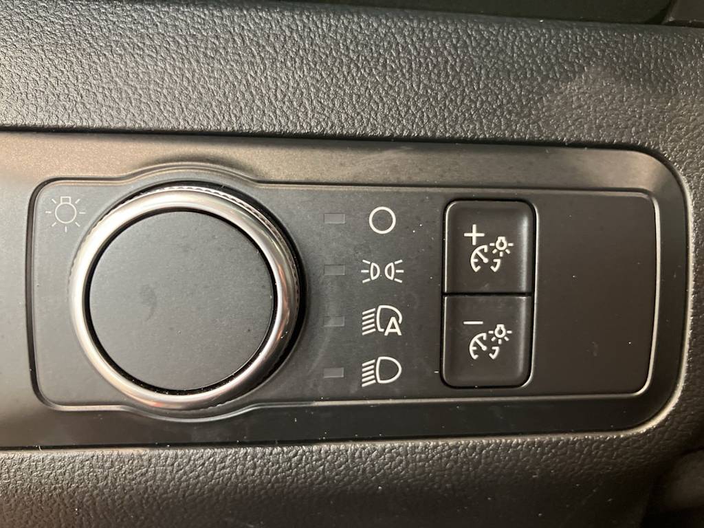 Thumbnail: 2022 Ford Escape - 22