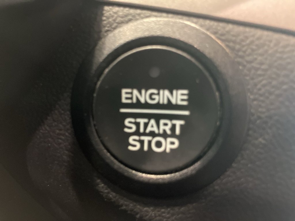 Thumbnail: 2022 Ford Escape - 24