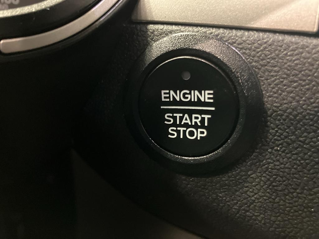 Thumbnail: 2022 Ford Escape - 20