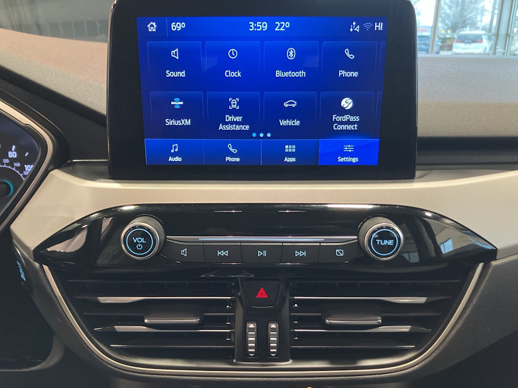 Thumbnail: 2022 Ford Escape - 10