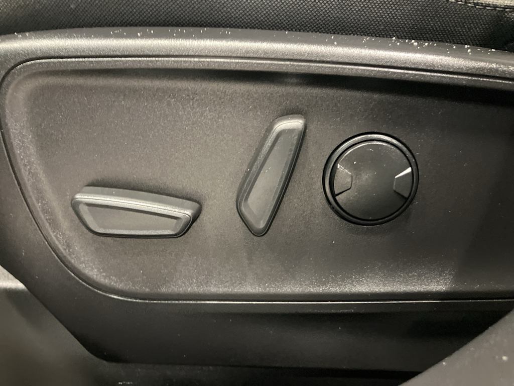 Thumbnail: 2022 Ford Escape - 16