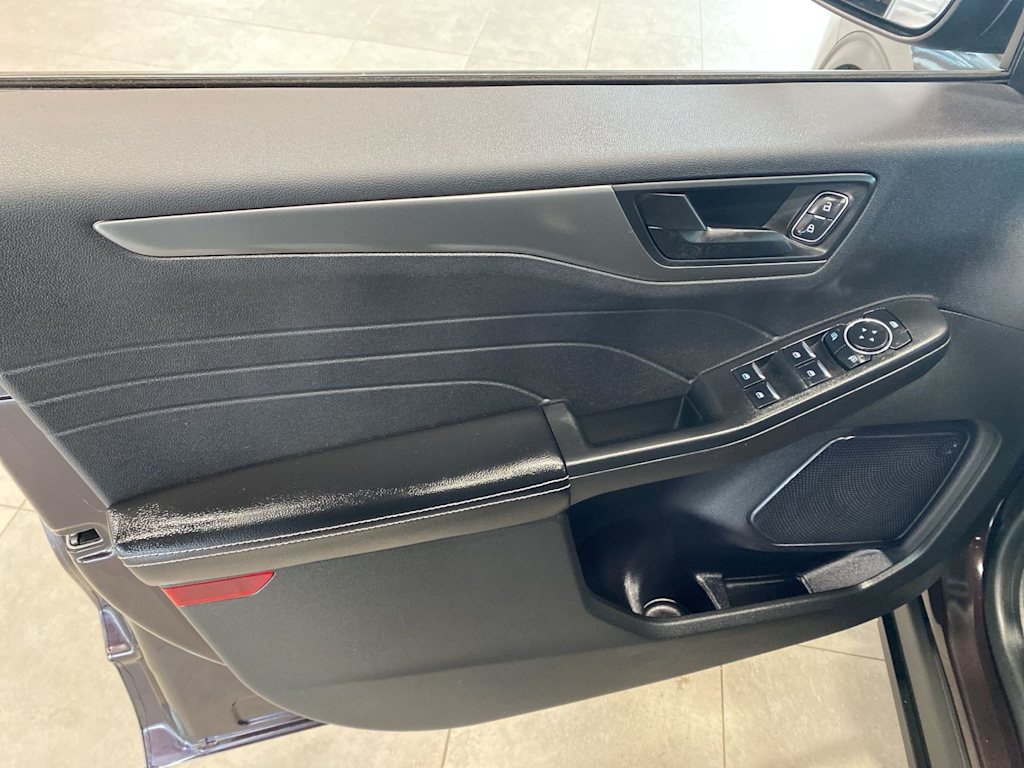 Thumbnail: 2023 Ford Escape - 22