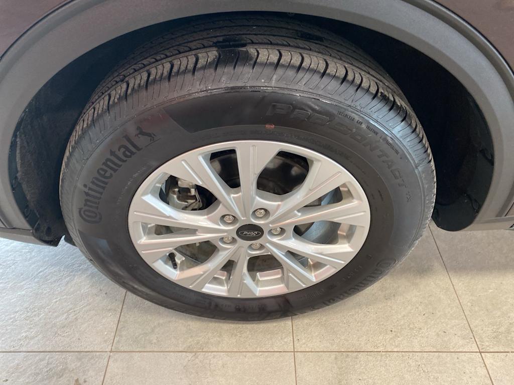 Thumbnail: 2023 Ford Escape - 8