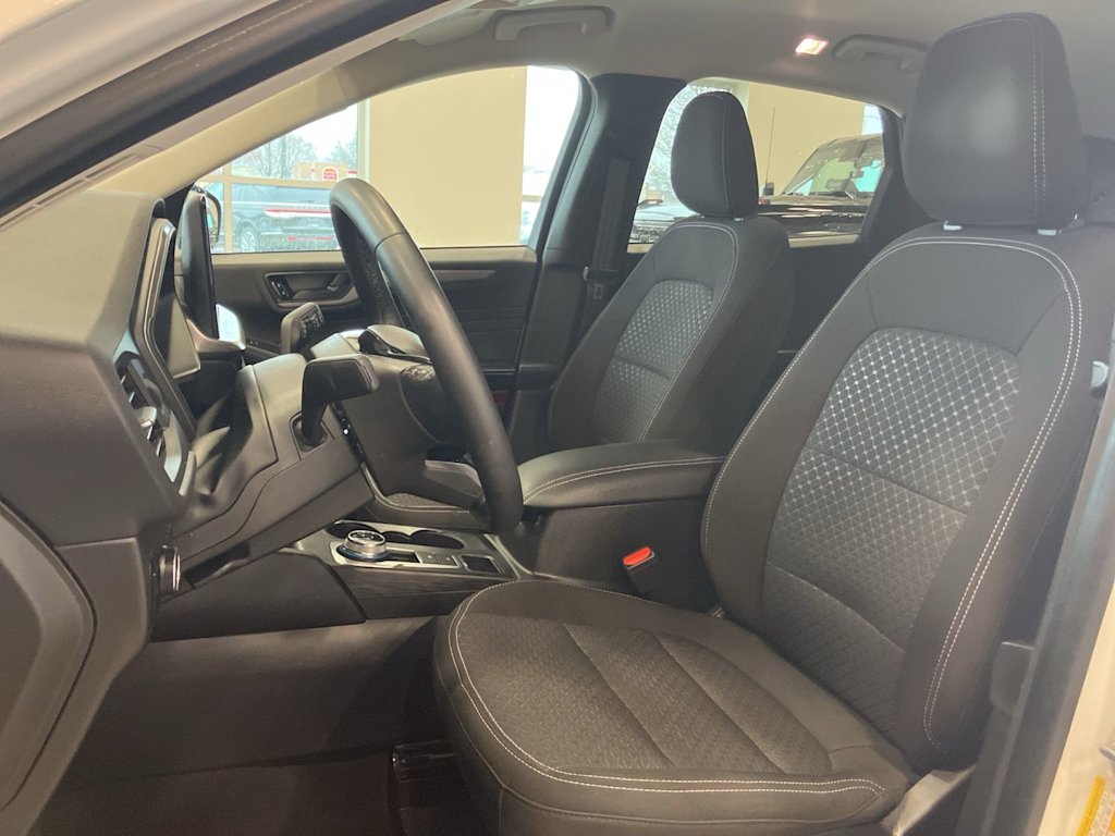 Thumbnail: 2023 Ford Escape - 8