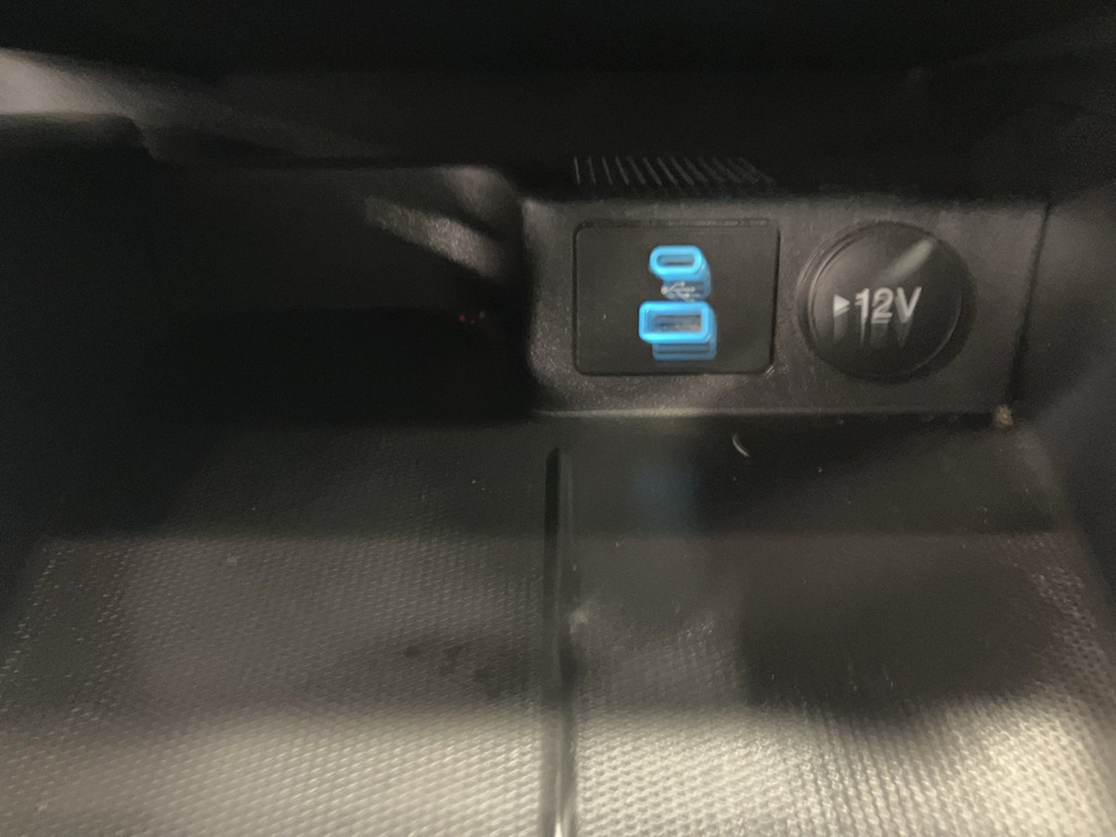 Thumbnail: 2023 Ford Escape - 21