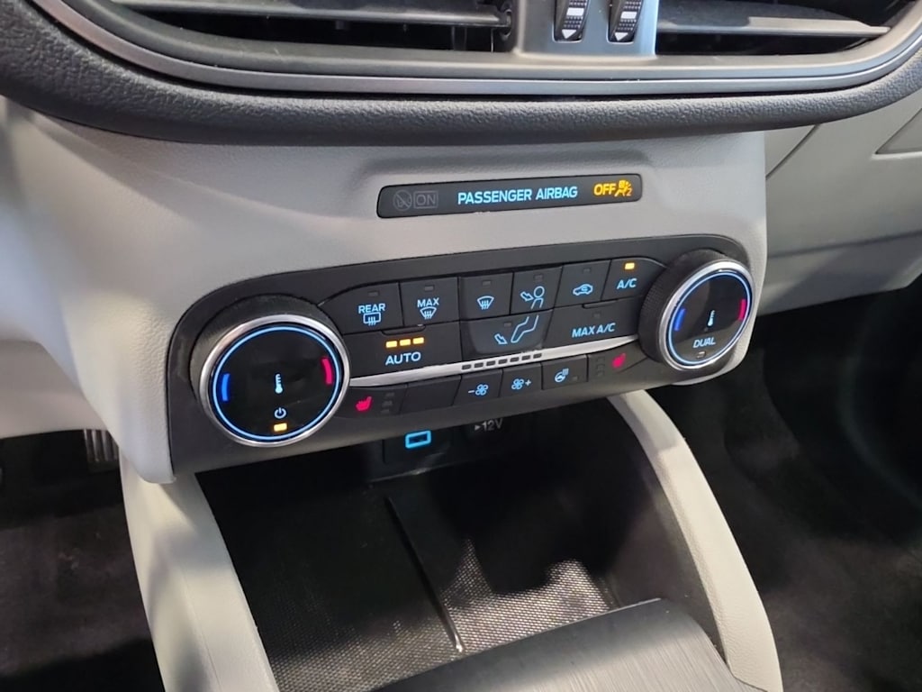 Thumbnail: 2023 Ford Escape - 33