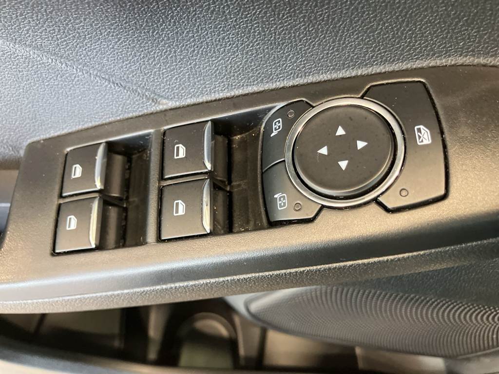 Thumbnail: 2023 Ford Escape - 20