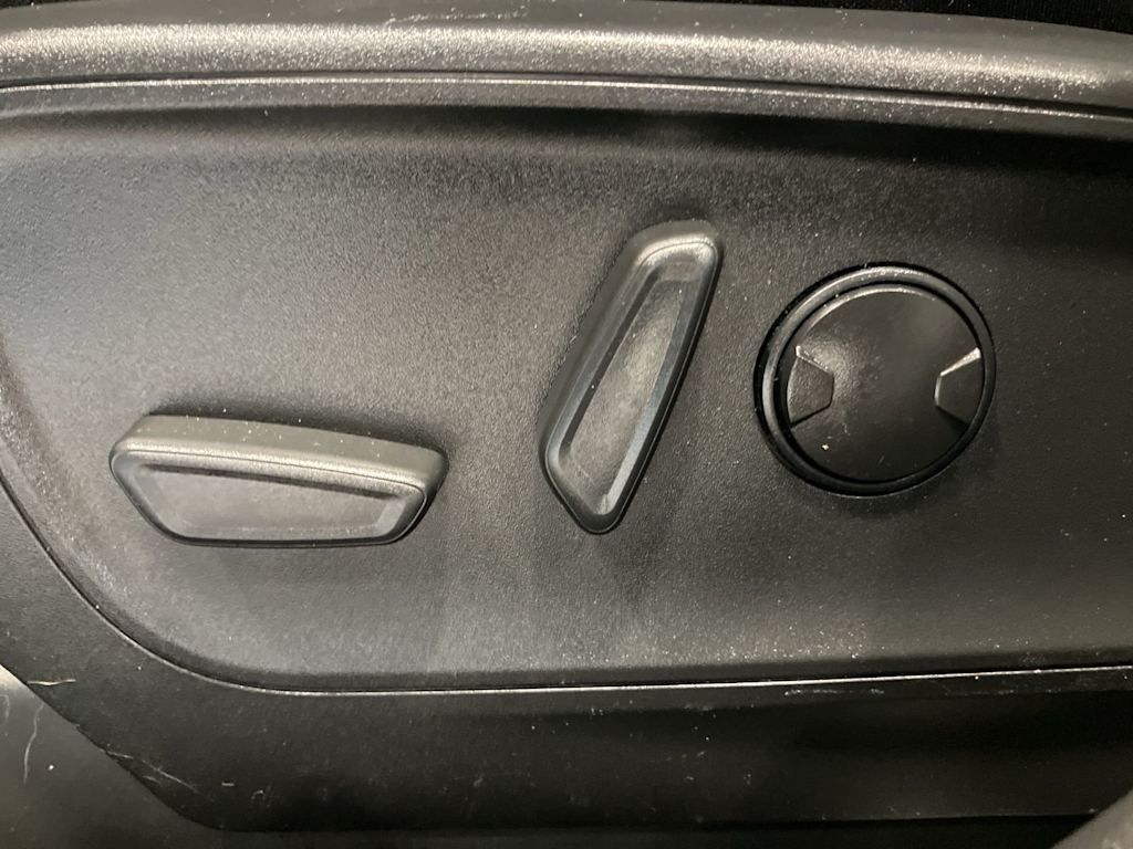 Thumbnail: 2023 Ford Escape - 18