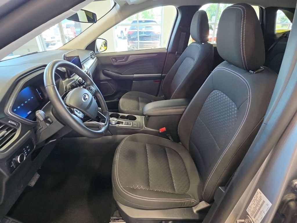 Thumbnail: 2024 Ford Escape - 8