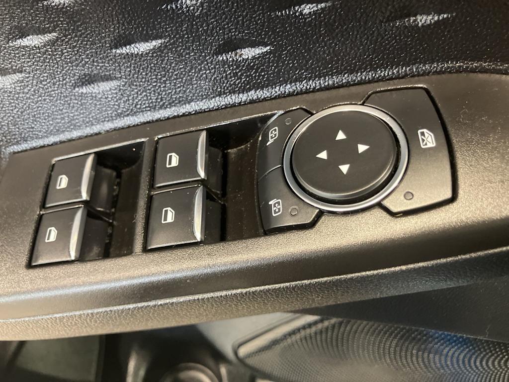 Thumbnail: 2020 Ford Escape - 20