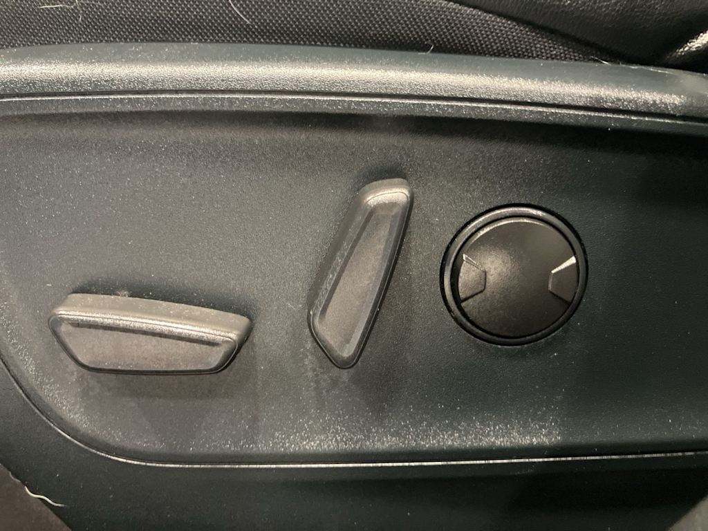 Thumbnail: 2020 Ford Escape - 19