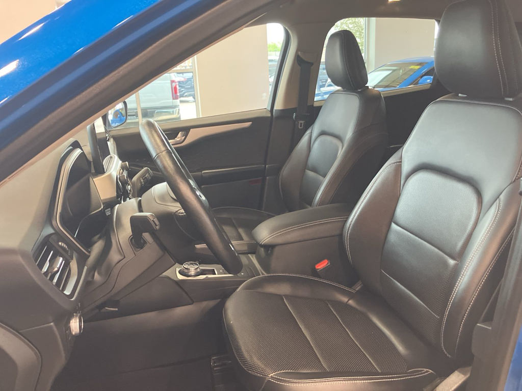 Thumbnail: 2020 Ford Escape - 9