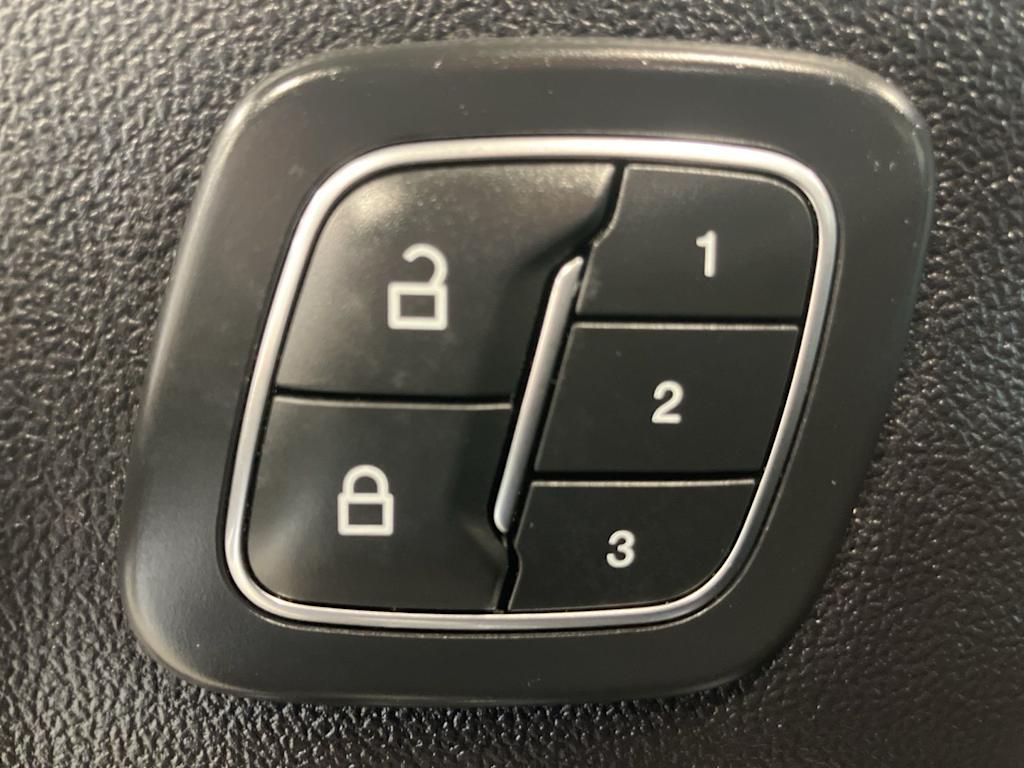 Thumbnail: 2020 Ford Escape - 21