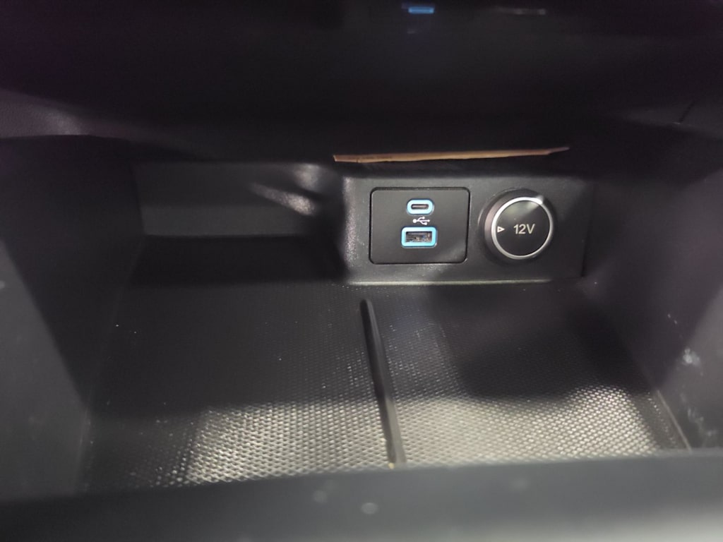 Thumbnail: 2021 Ford Escape - 31