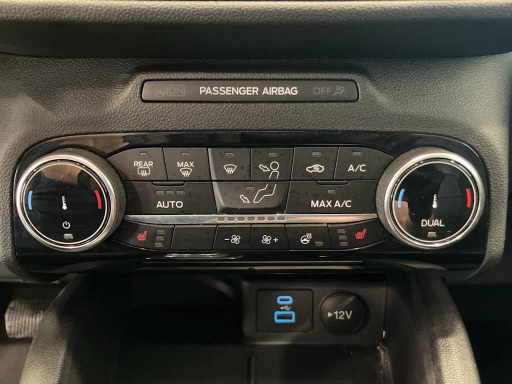 Thumbnail: 2022 Ford Escape - 21