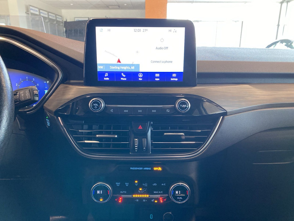 Thumbnail: 2020 Ford Escape - 12