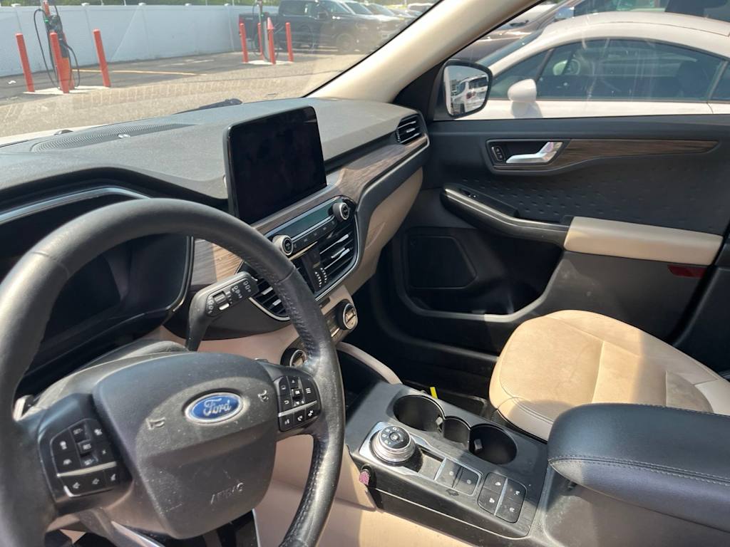 Thumbnail: 2020 Ford Escape - 2