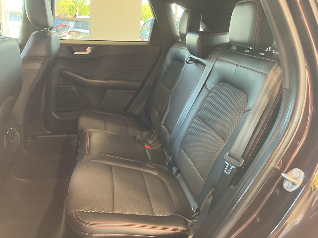 Thumbnail: 2023 Ford Escape - 9