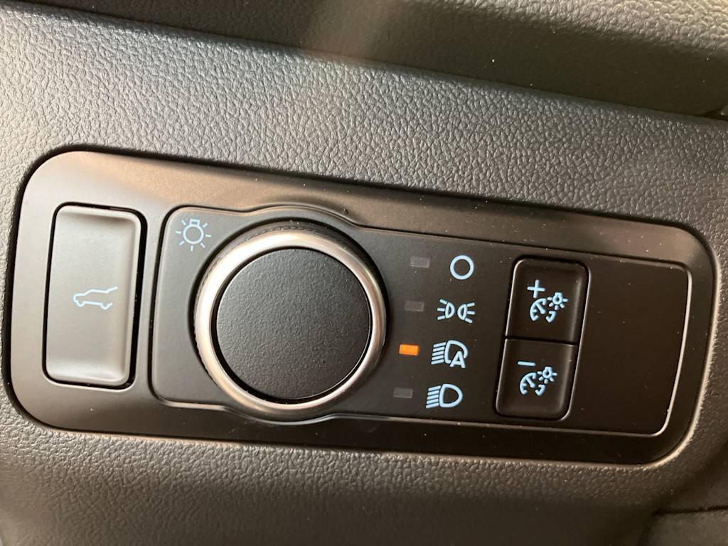 Thumbnail: 2023 Ford Escape - 19