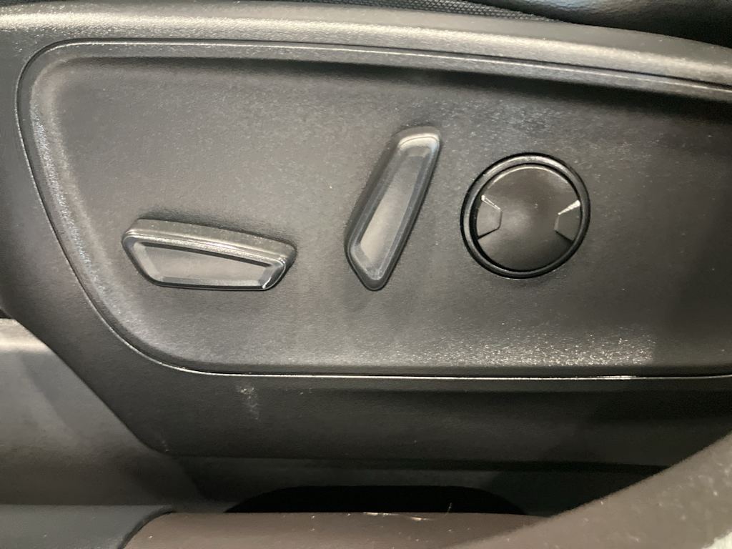 Thumbnail: 2023 Ford Escape - 18