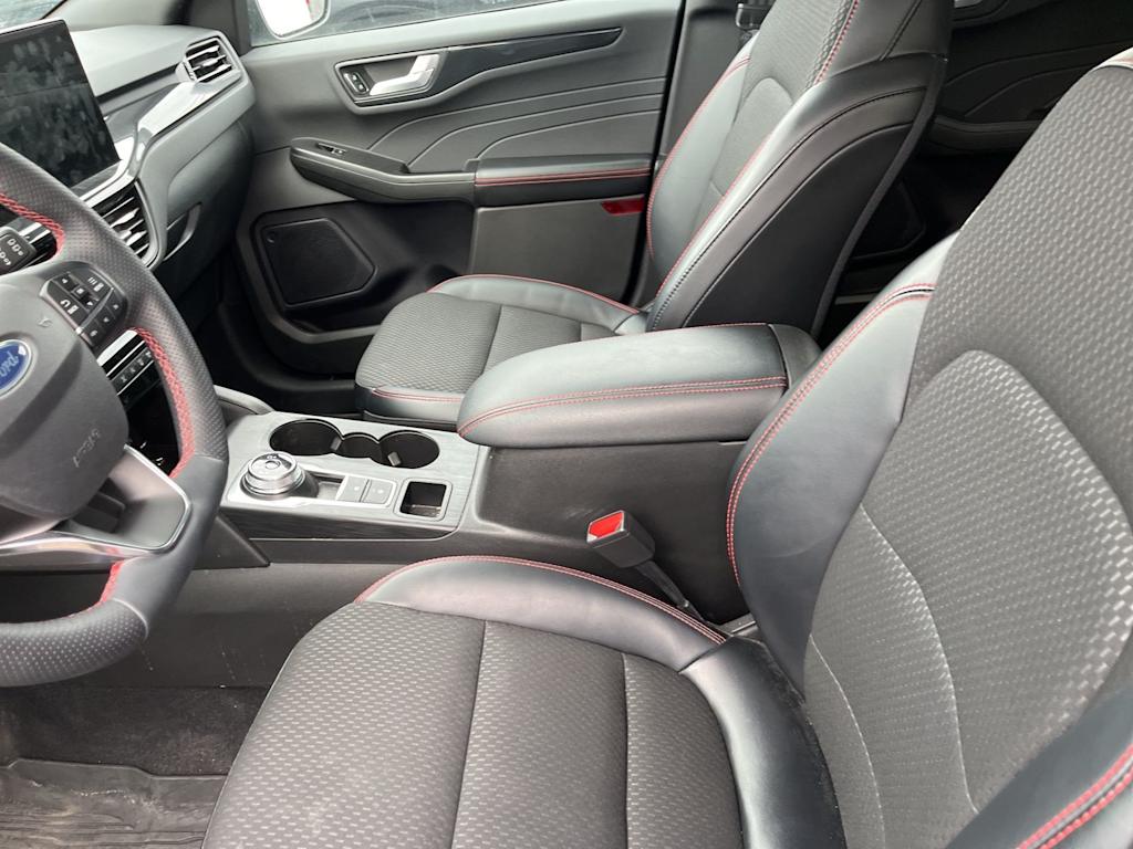 Thumbnail: 2023 Ford Escape - 7