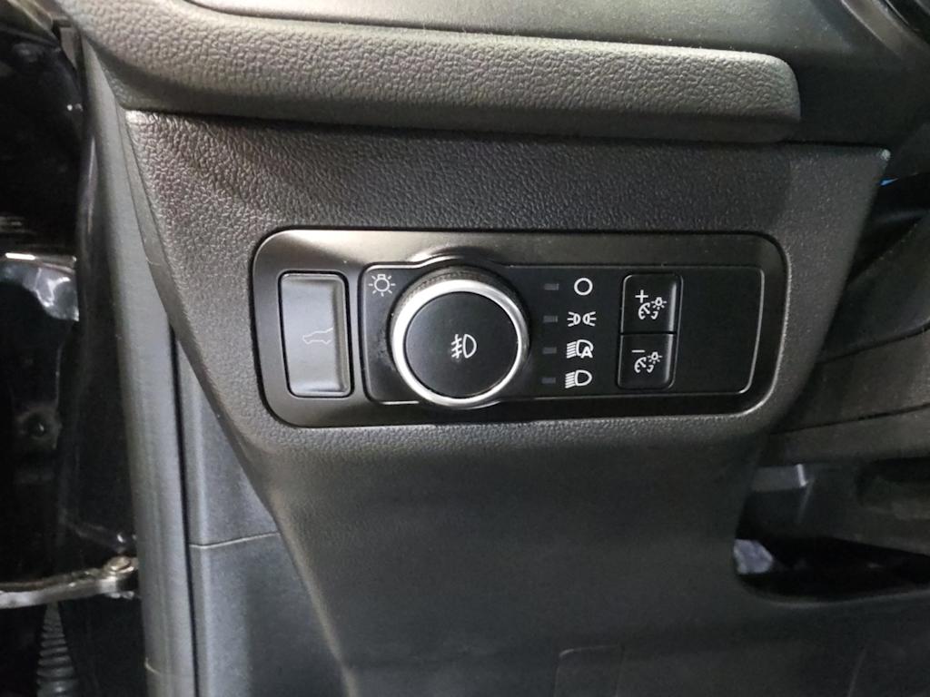 Thumbnail: 2023 Ford Escape - 21