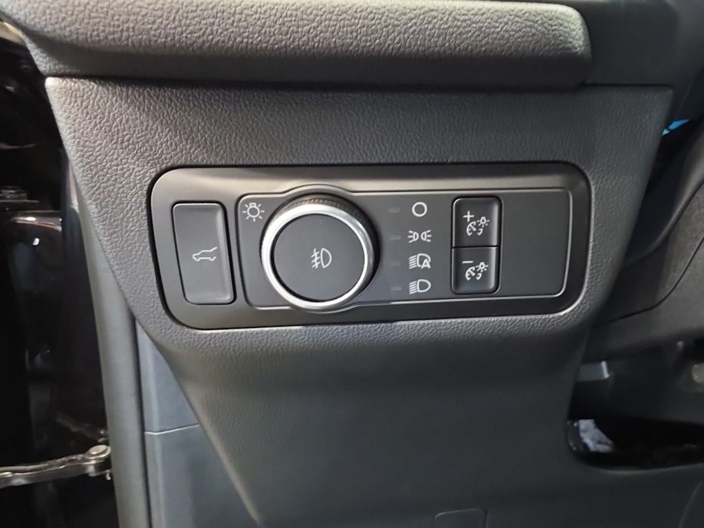 Thumbnail: 2025 Ford Escape - 27