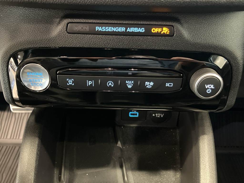 Thumbnail: 2023 Ford Escape - 26