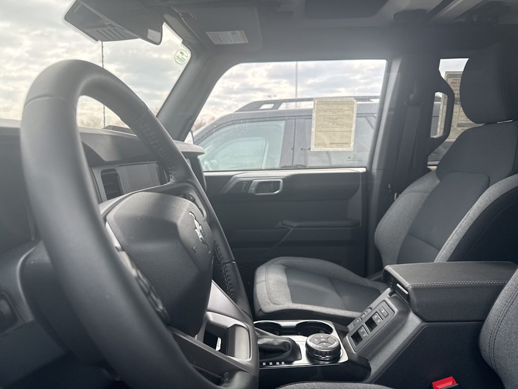 Thumbnail: 2025 Ford Bronco - 30