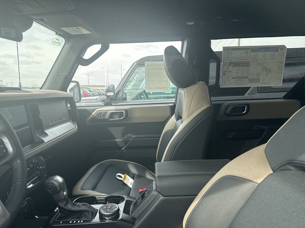 Thumbnail: 2026 Ford Bronco - 6