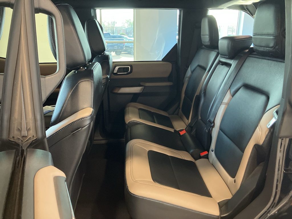 Thumbnail: 2023 Ford Bronco - 10