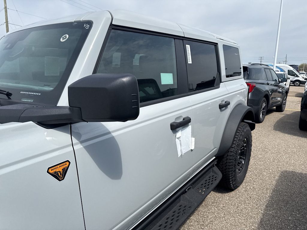 Thumbnail: 2026 Ford Bronco - 8