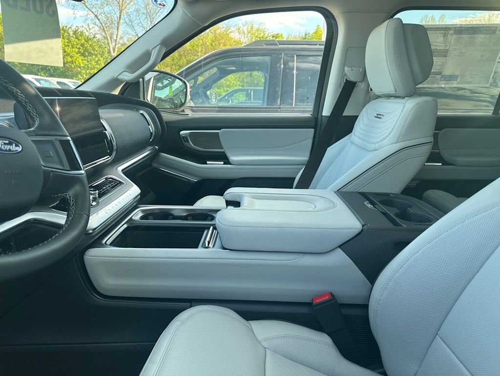 Thumbnail: 2026 Ford Expedition - 8