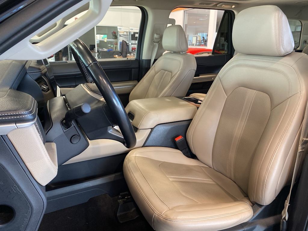 Thumbnail: 2023 Ford Expedition - 10