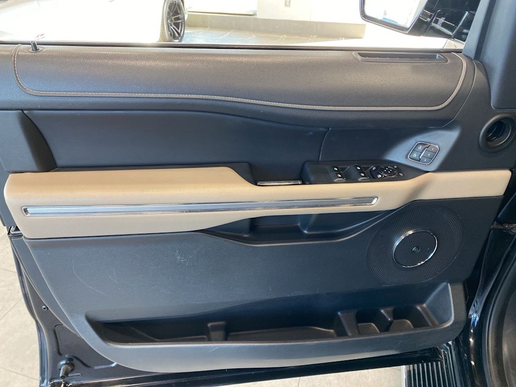 Thumbnail: 2023 Ford Expedition - 21