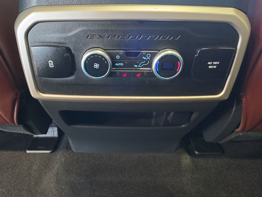 Thumbnail: 2022 Ford Expedition - 36