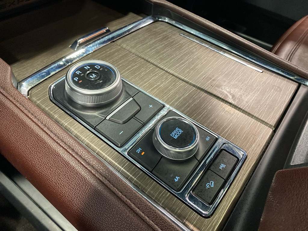 Thumbnail: 2022 Ford Expedition - 15