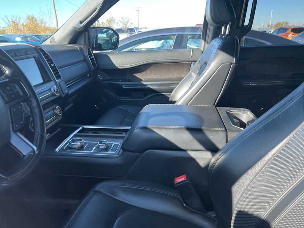 Thumbnail: 2021 Ford Expedition - 24