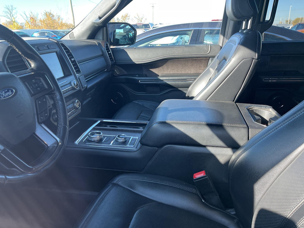 Thumbnail: 2021 Ford Expedition - 25