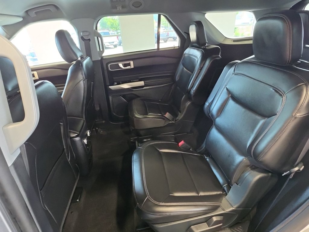 Thumbnail: 2021 Ford Explorer - 9